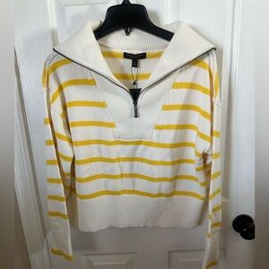Banana republic quarter zip seater. Size S